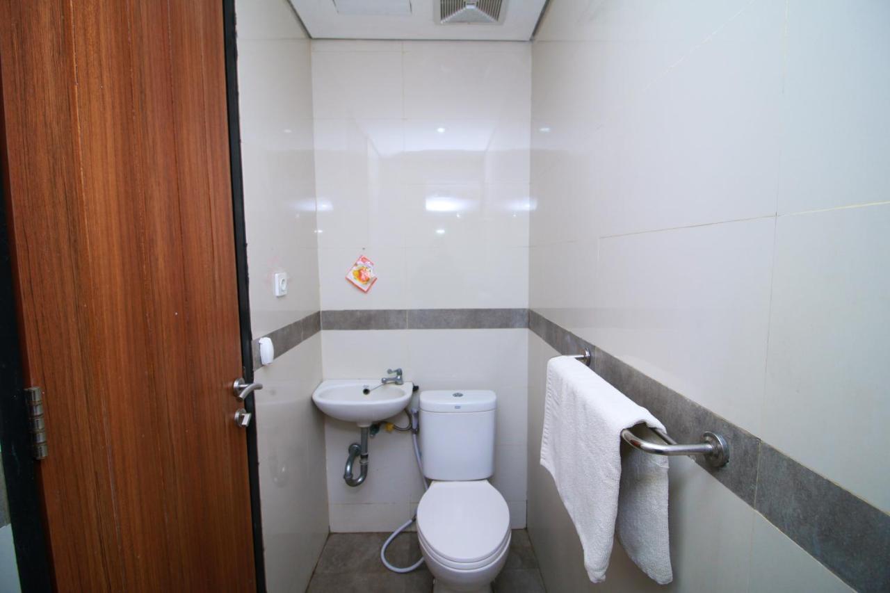 Hostel Bale Resident Jakarta Exterior foto